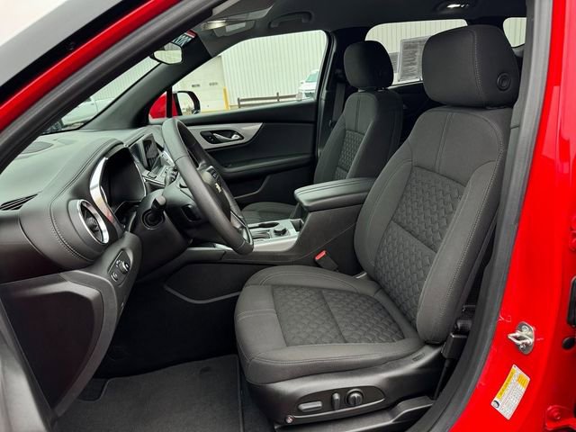 Used 2022 Chevrolet Blazer LT image 9