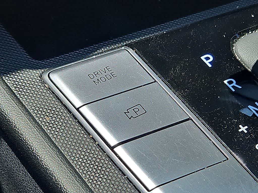 Used 2024 Hyundai Elantra SE FWD image 24