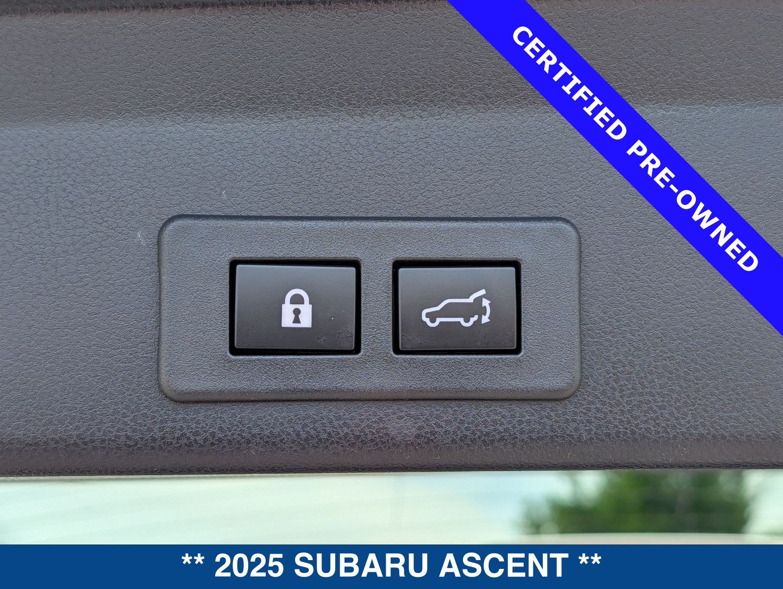 Used 2025 Subaru Ascent Touring AWD/4WD image 15