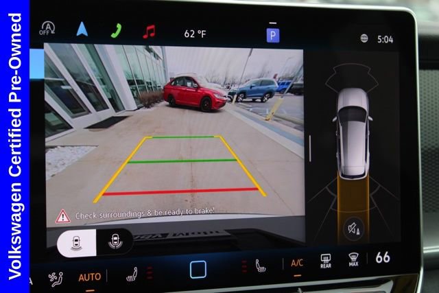 Used 2025 Volkswagen Tiguan SE image 37