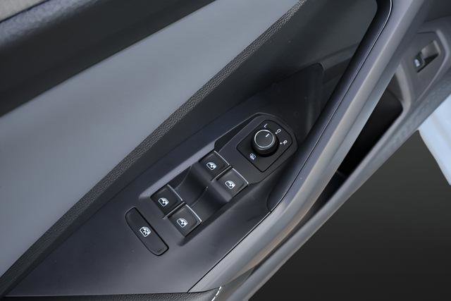 Certified 2026 Volkswagen Jetta SE FWD image 12