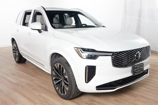 Certified 2026 Volvo XC90 B6 Plus AWD/4WD image 2