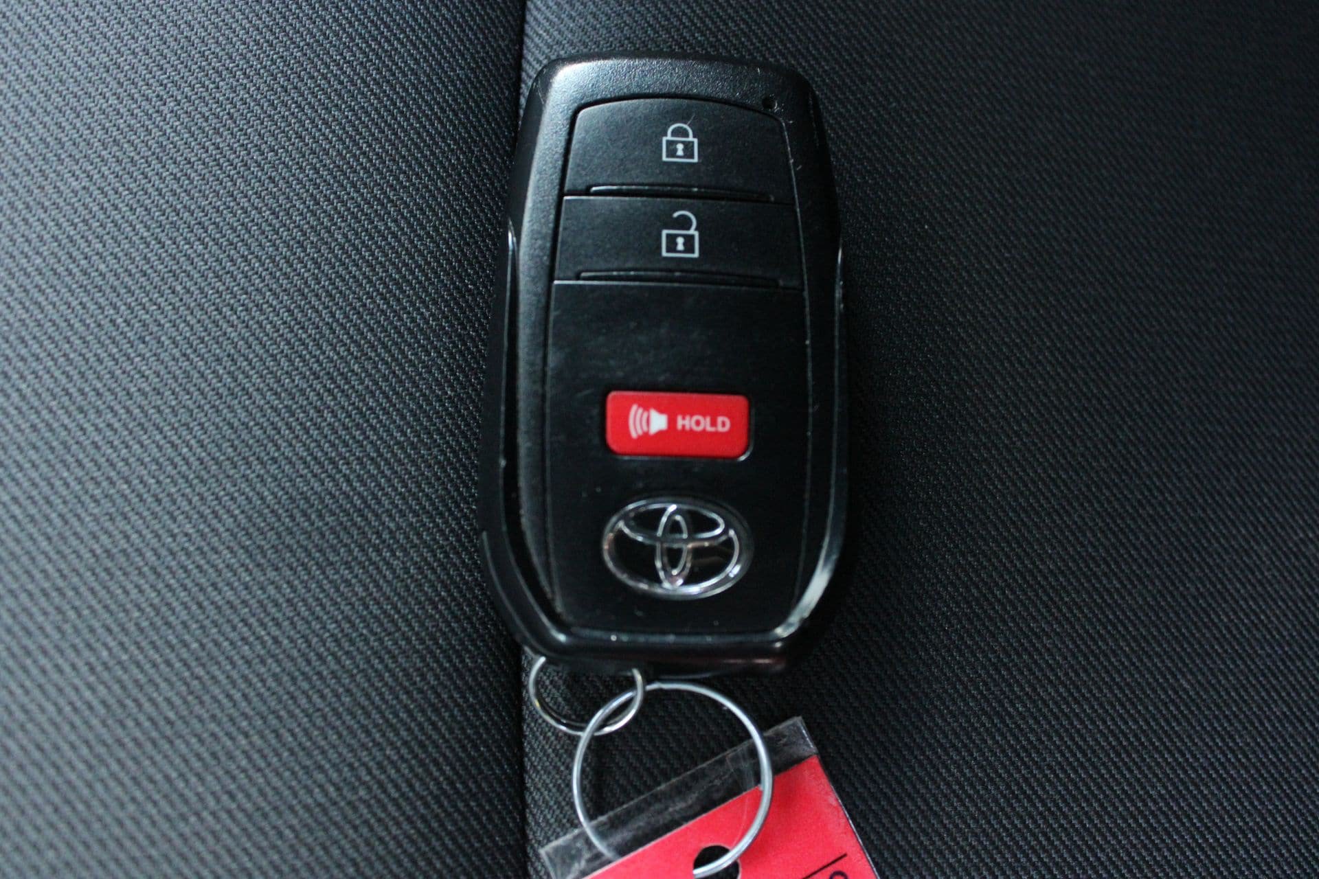 Used 2025 Toyota Tacoma SR5 AWD/4WD image 39