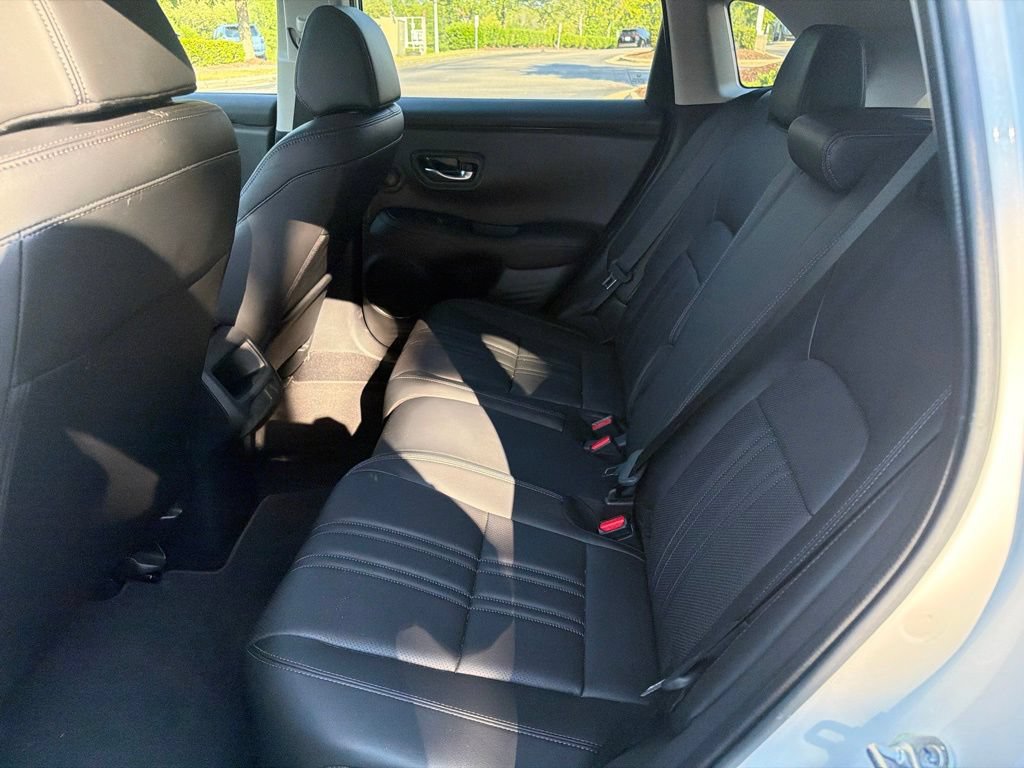 Used 2026 Honda HR-V EX-L image 11