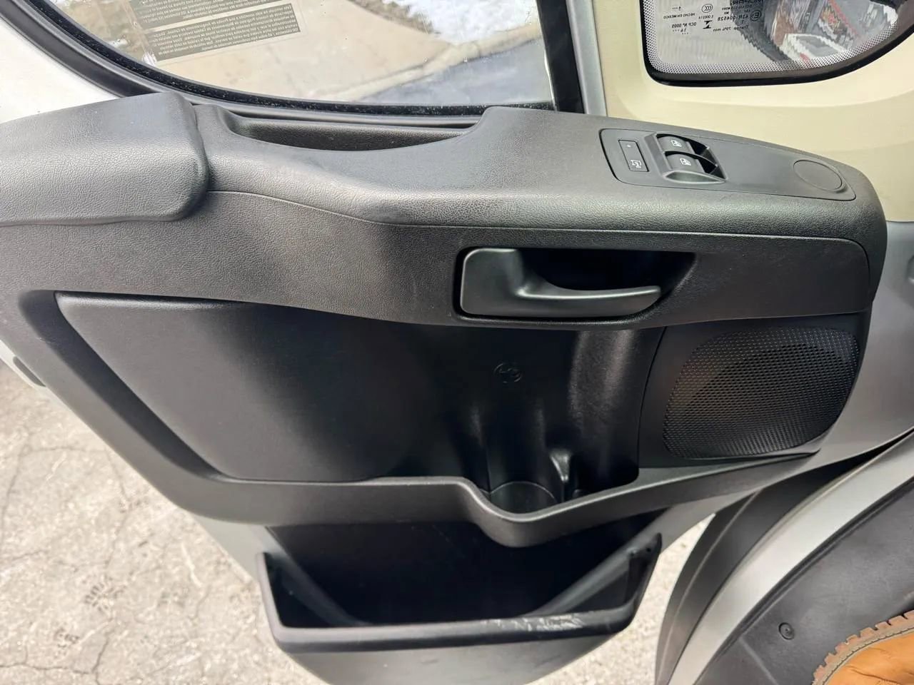 Used 2015 RAM ProMaster 2500 w/ Cargo Convenience Group image 18