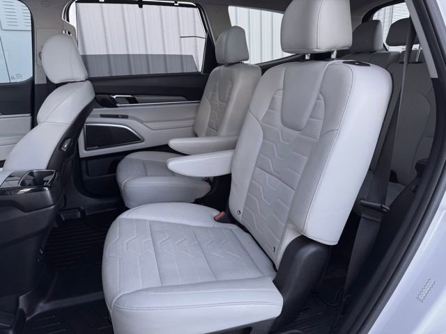 Used 2021 Kia Telluride SX w/ SX Prestige Package image 26