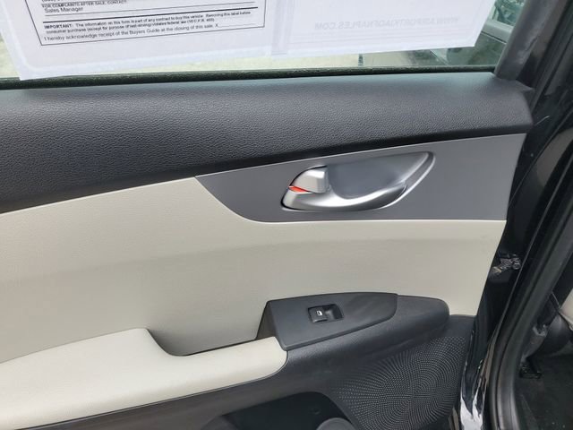 Certified 2023 Kia Forte LXS FWD image 9