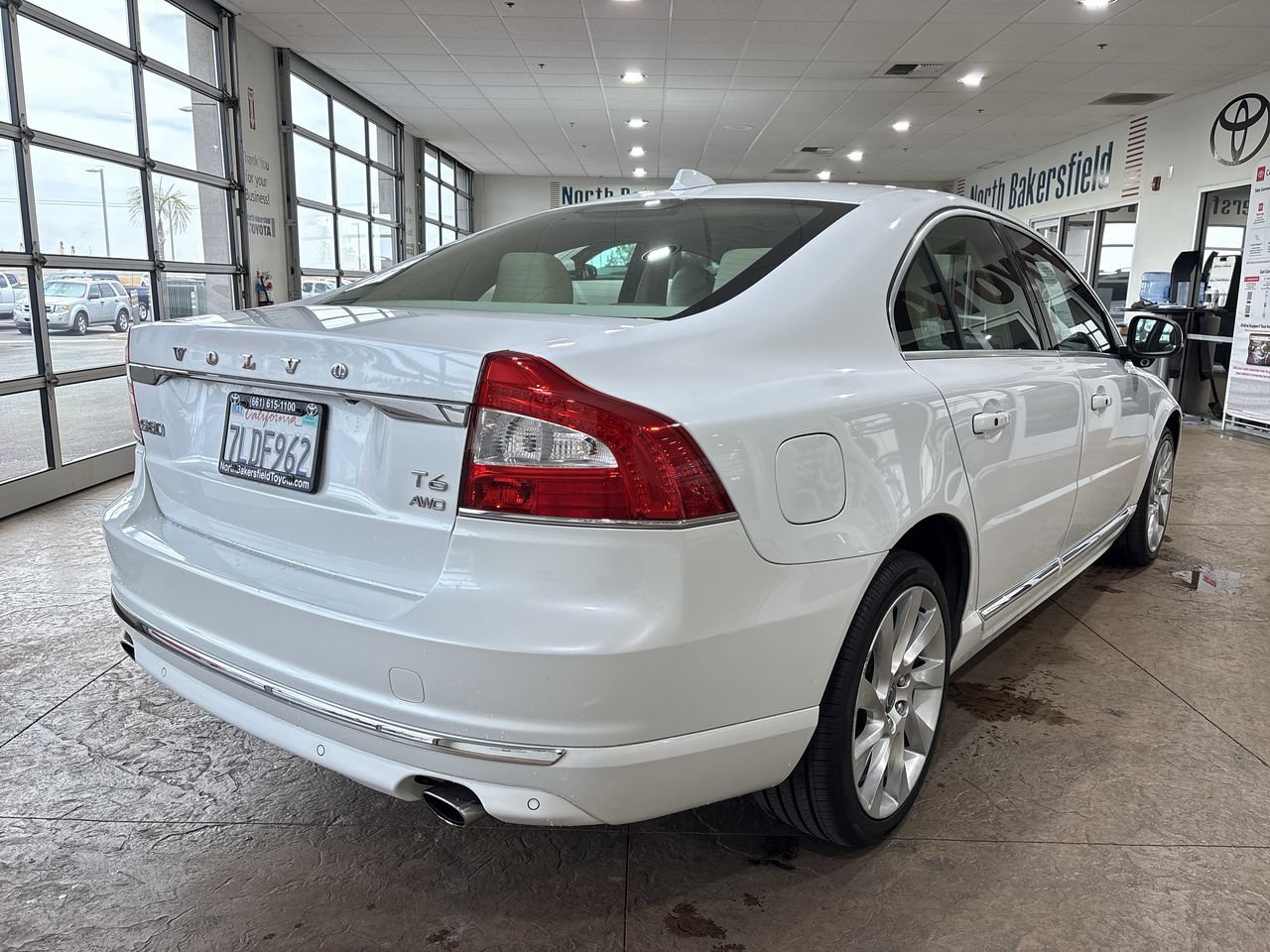 Used 2015 Volvo S80 T6 Platinum AWD/4WD image 2