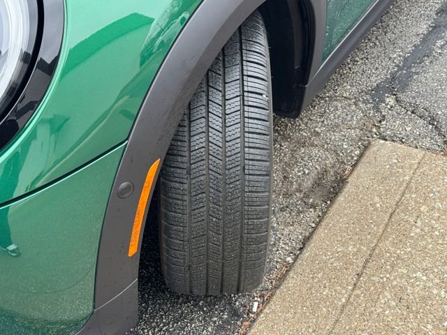 Used 2026 MINI Cooper 2-Door Hardtop image 13