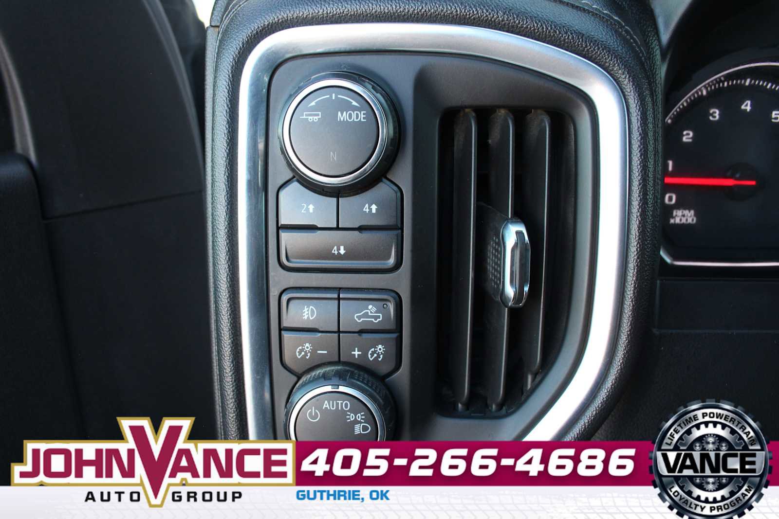 Used 2020 Chevrolet Silverado 2500 LT image 30