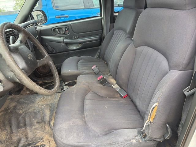 Used 2003 Chevrolet S10 Pickup 2WD Extended Cab image 5