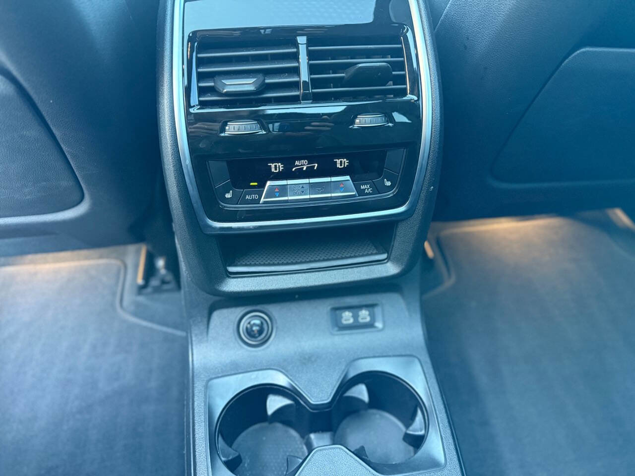 Used 2024 BMW X7 xDrive40i w/ Executive Package image 30