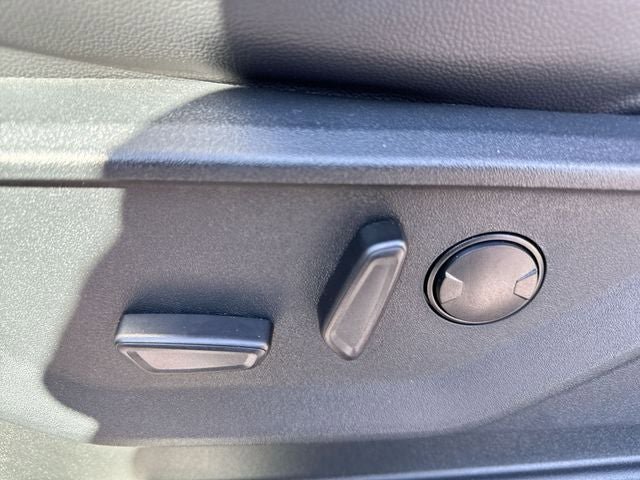New 2026 Ford F250 Lariat w/ Black Appearance Package image 12