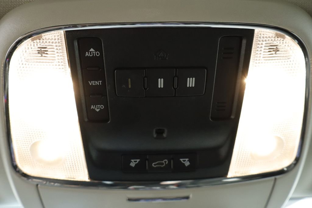 Certified 2018 Dodge Durango Citadel AWD/4WD image 30