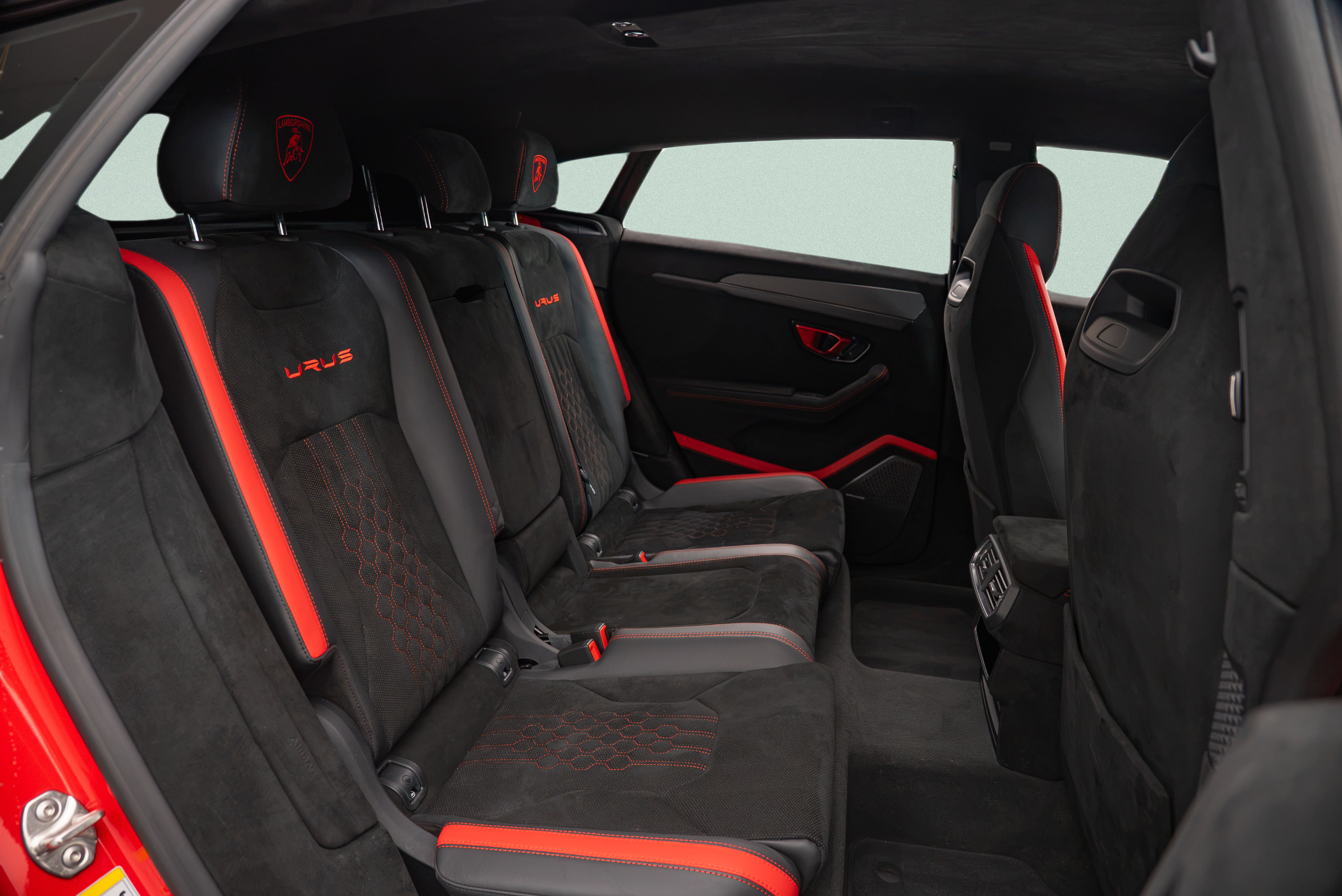 Used 2024 Lamborghini Urus Performante AWD/4WD image 20