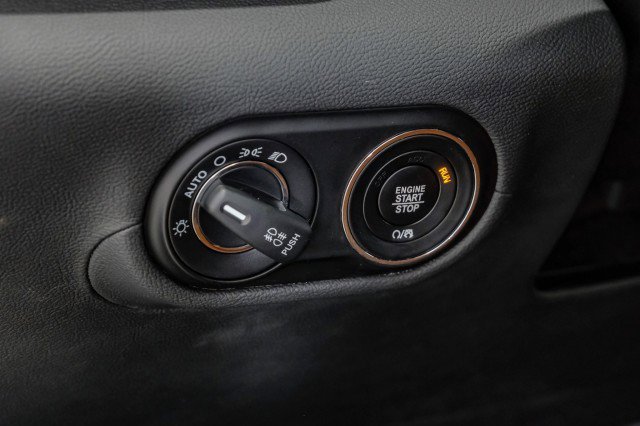 Used 2017 Maserati Levante S image 25