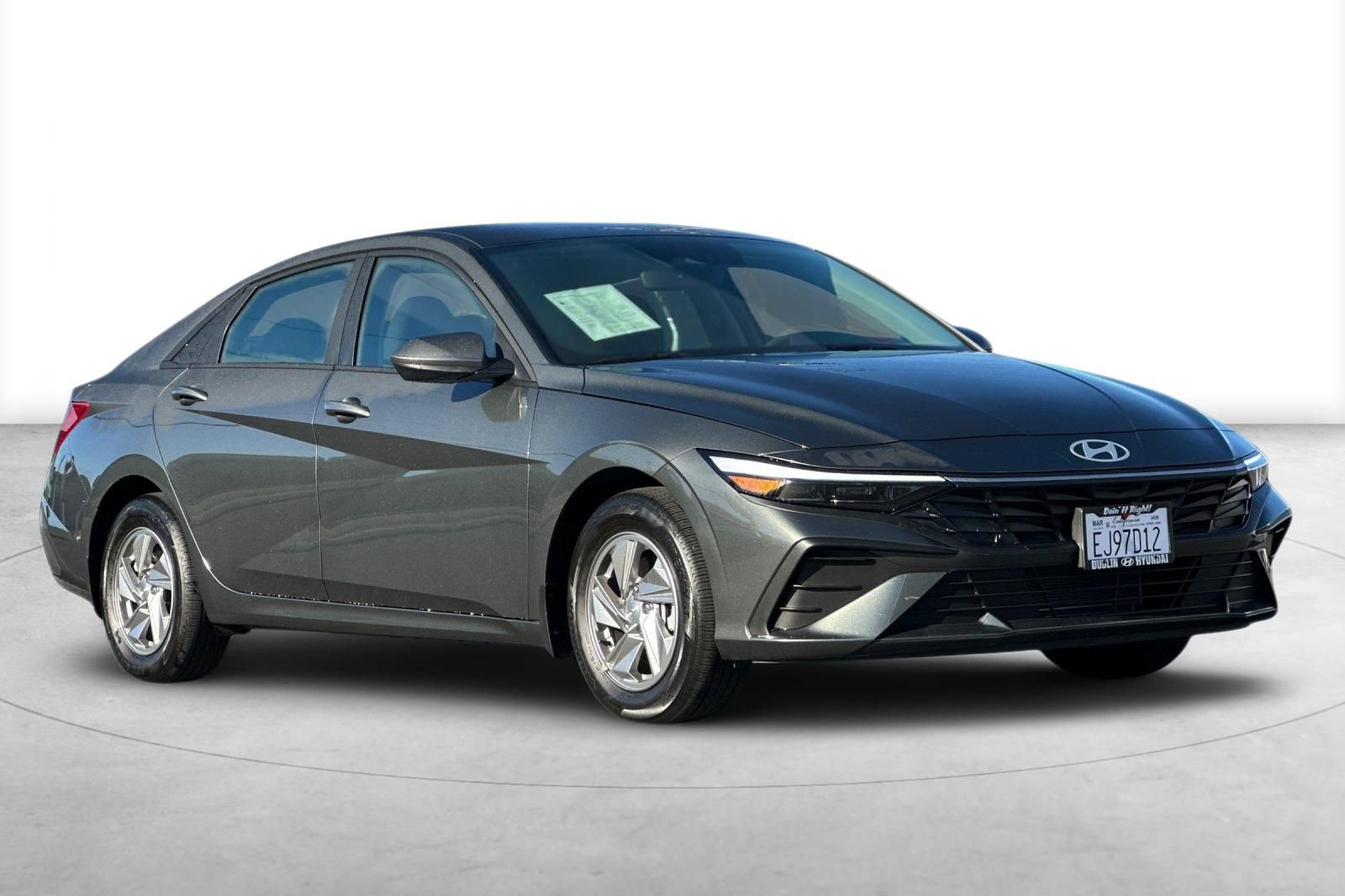 Certified 2026 Hyundai Elantra SE FWD image 11