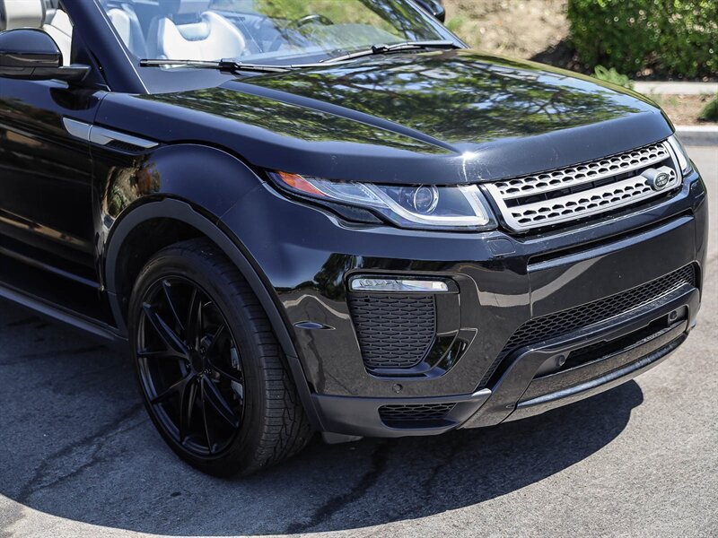 Used 2018 Land Rover Range Rover Evoque SE Dynamic AWD/4WD image 10