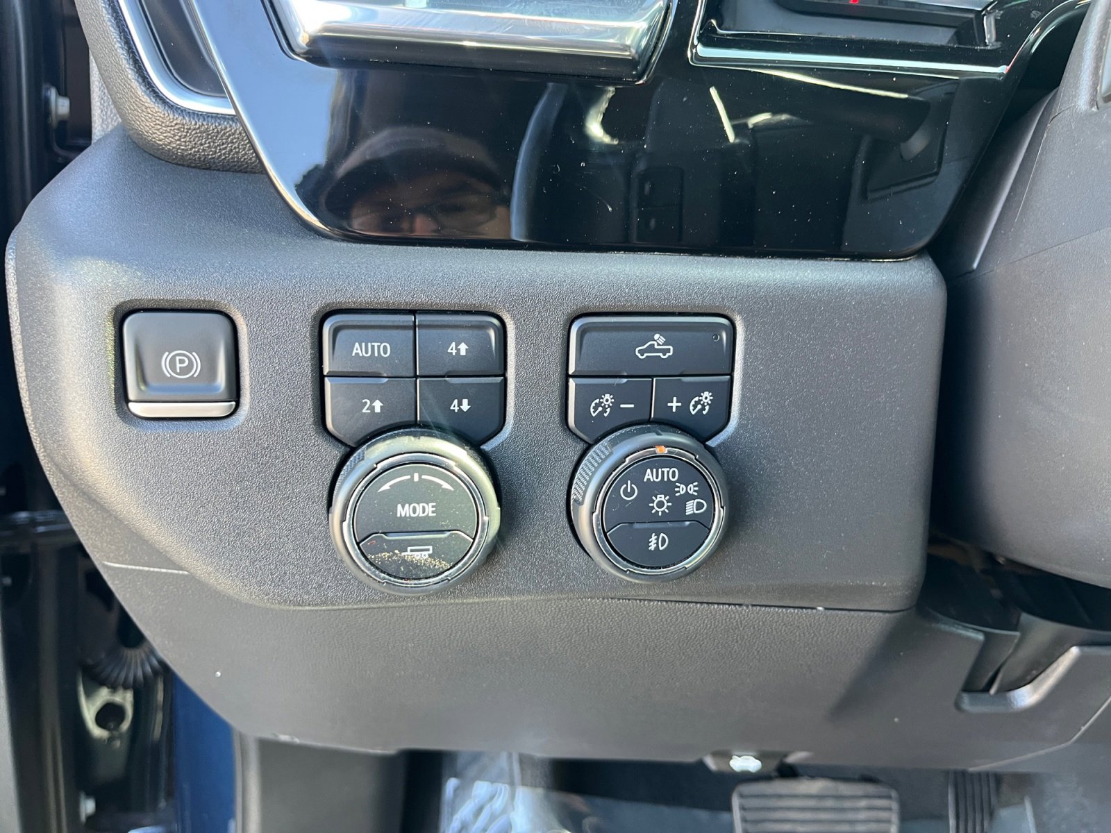 Used 2023 Chevrolet Silverado 1500 LT Trail Boss image 12