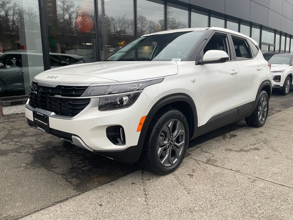 Used 2024 Kia Seltos LX