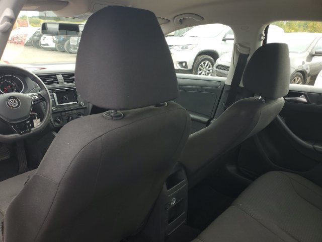 Used 2016 Volkswagen Jetta S FWD image 9