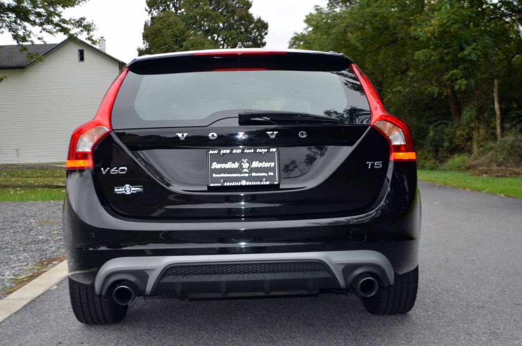Used 2017 Volvo V60 T5 Dynamic image 10