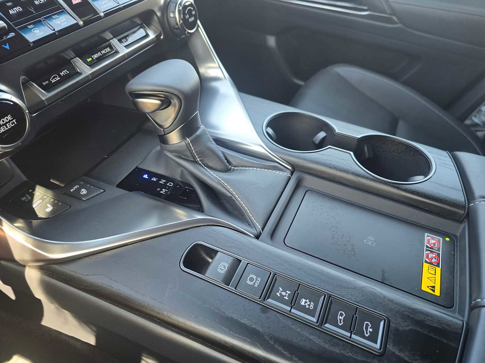 New 2026 Lexus LX 600 4WD w/ Luxury Package image 31
