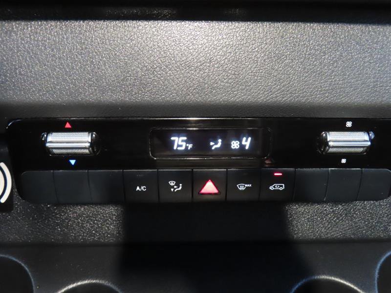 Used 2019 Mercedes-Benz Sprinter 144 image 22