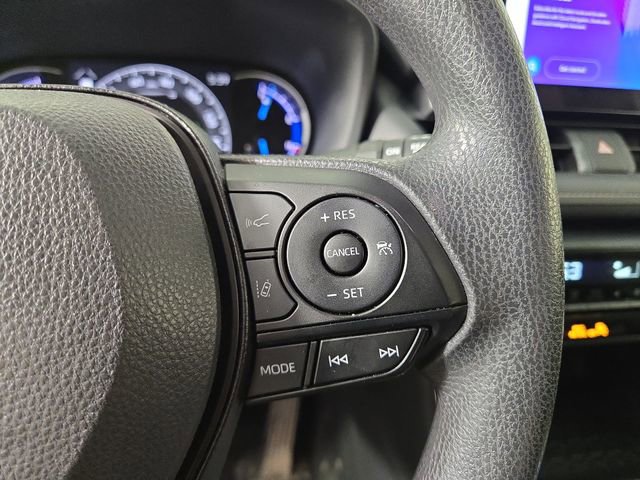 Used 2025 Toyota RAV4 XLE image 23