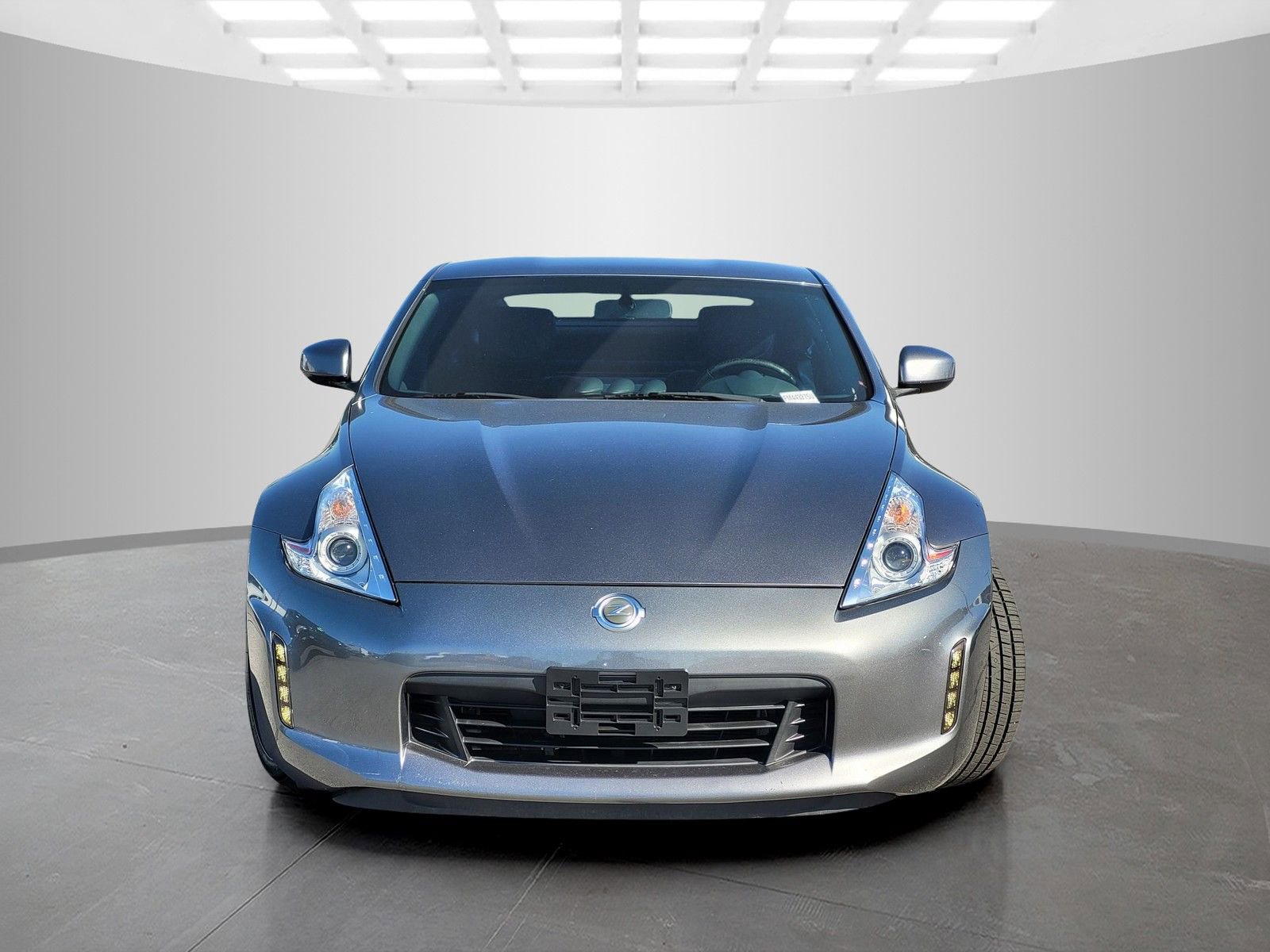 Used 2015 Nissan 370Z Touring w/ Aerodynamics Package image 2