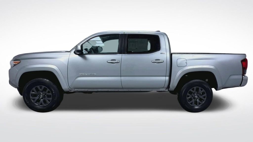 Used 2023 Toyota Tacoma SR5 AWD/4WD image 21