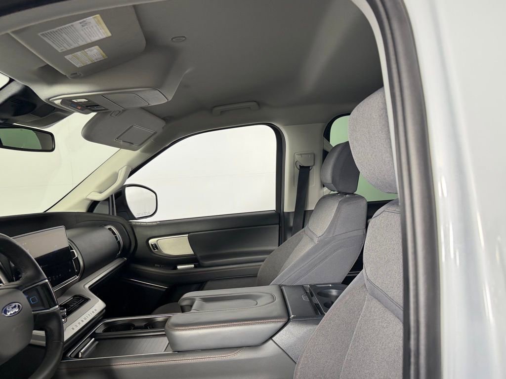 Used 2025 Ford Expedition Max Active image 21
