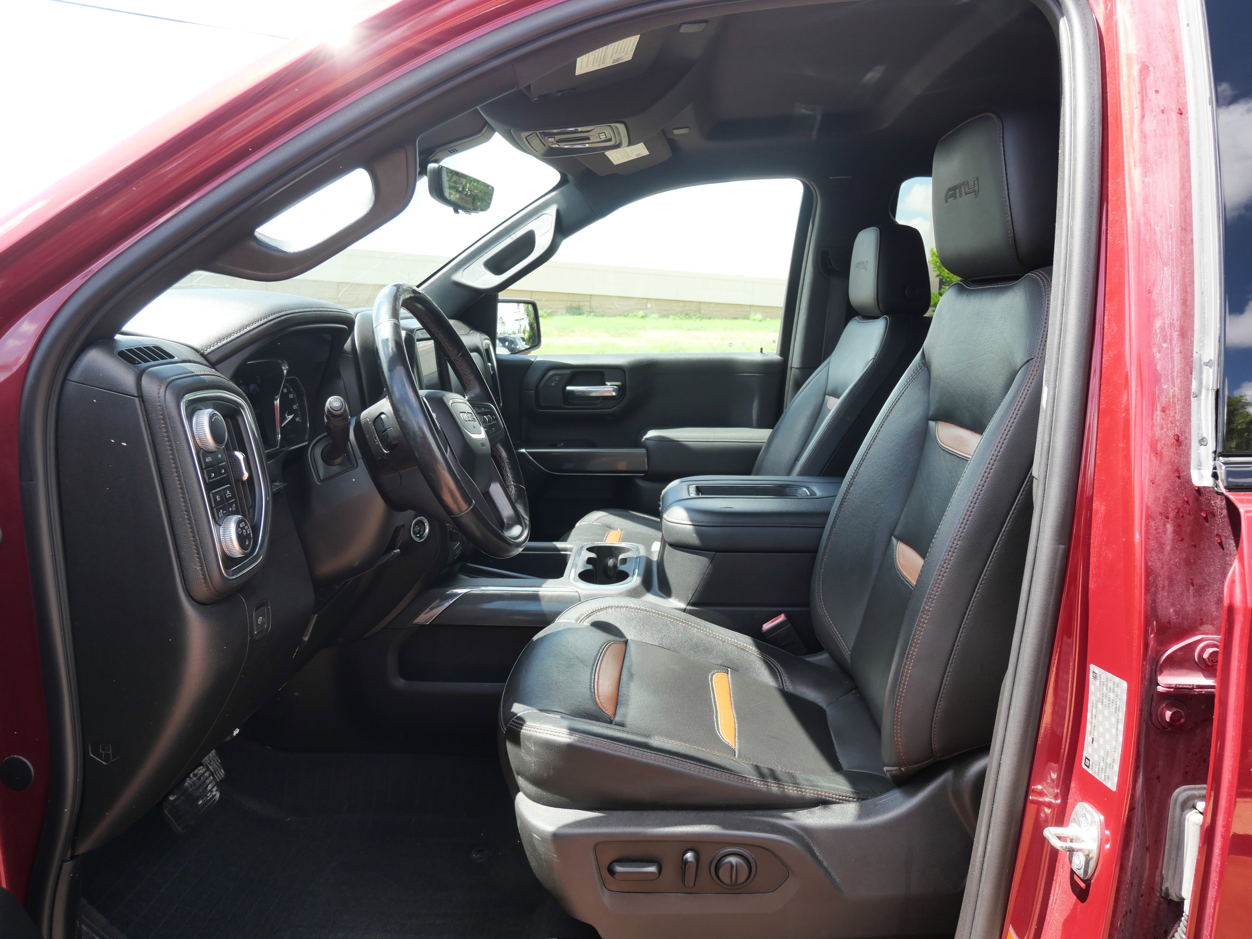 Used 2019 GMC Sierra 1500 AT4 w/ AT4 Premium Package image 9