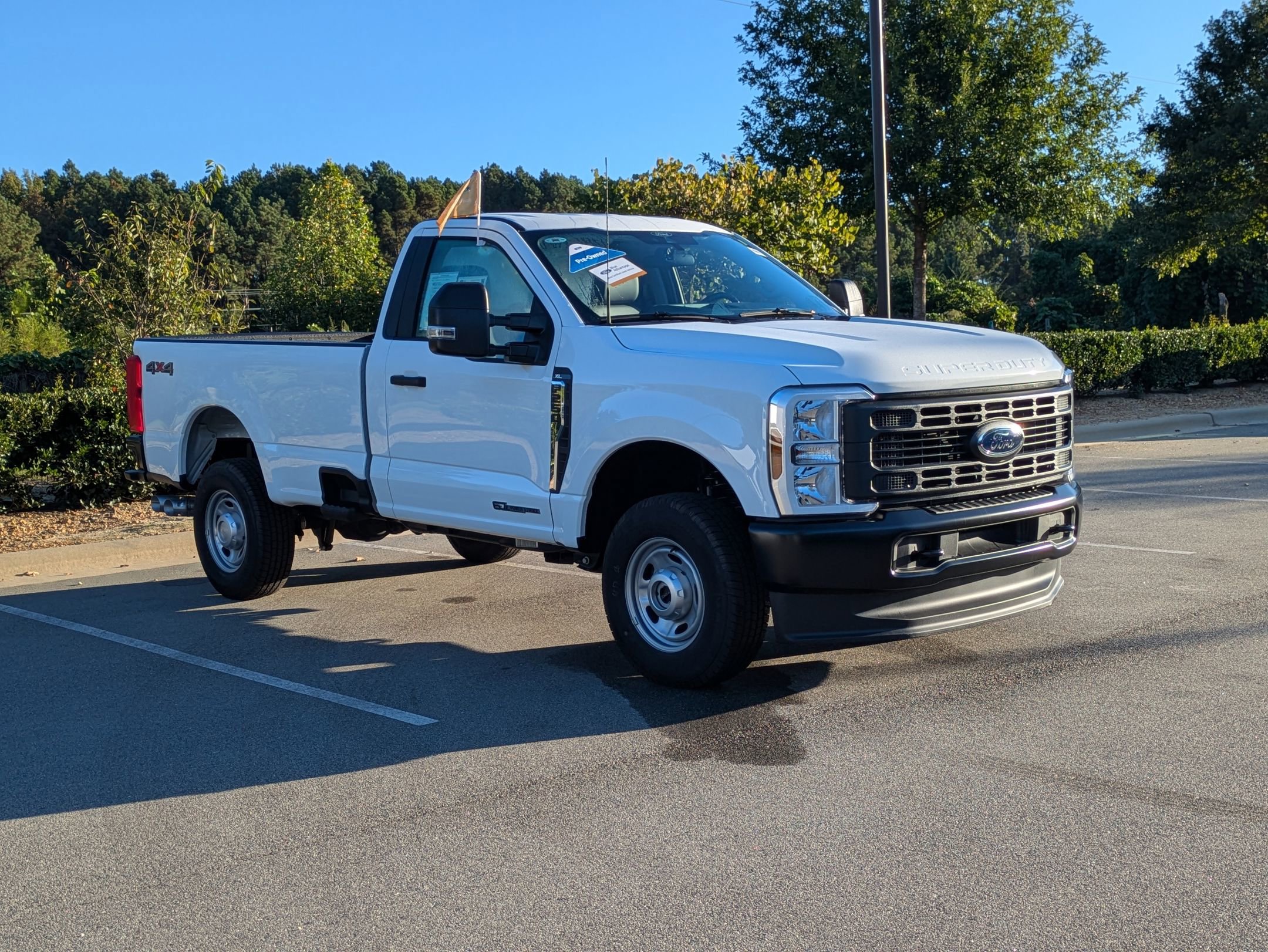 Certified 2025 Ford F250 XLT w/ F-250 >10K GVWR Package image 2