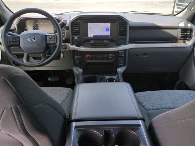 Used 2022 Ford F150 XLT w/ Trailer Tow Package image 16