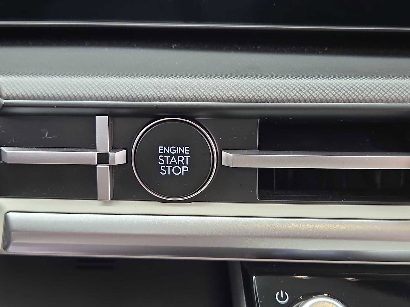 New 2026 Hyundai Santa Fe SEL FWD image 36