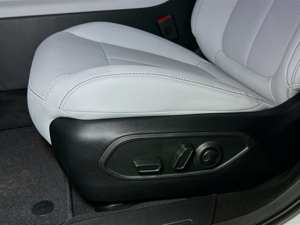 New 2026 Jeep Cherokee Limited AWD/4WD image 13