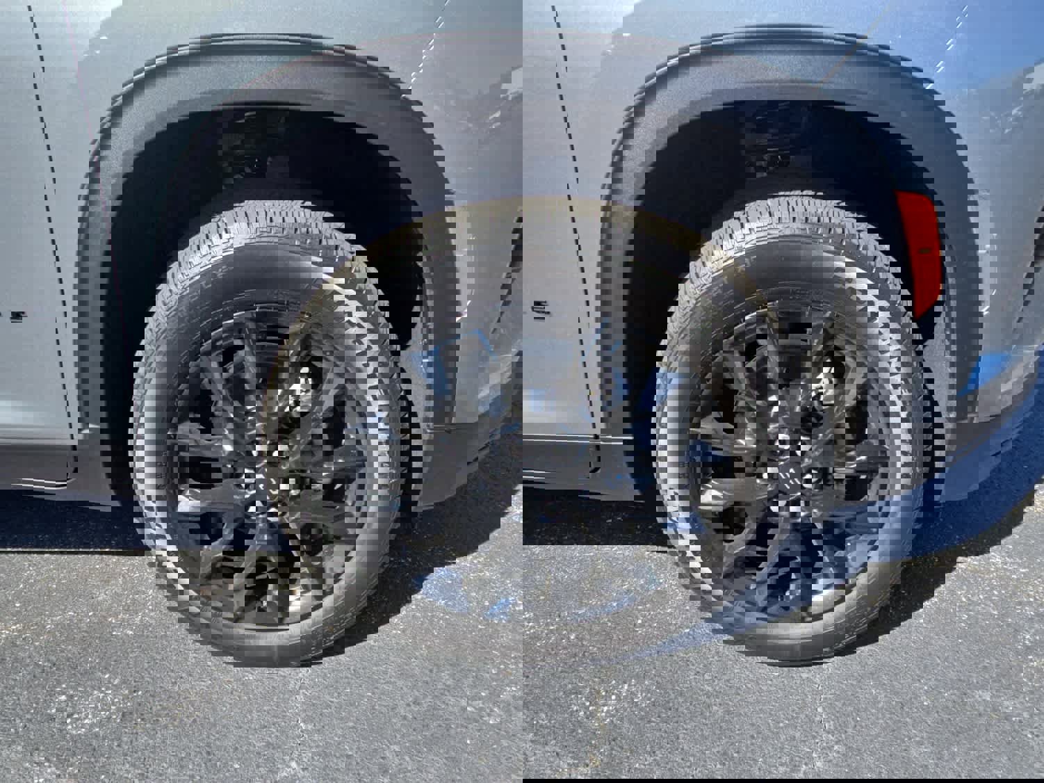New 2026 Chevrolet Traverse LT w/ Midnight/Sport Edition image 9