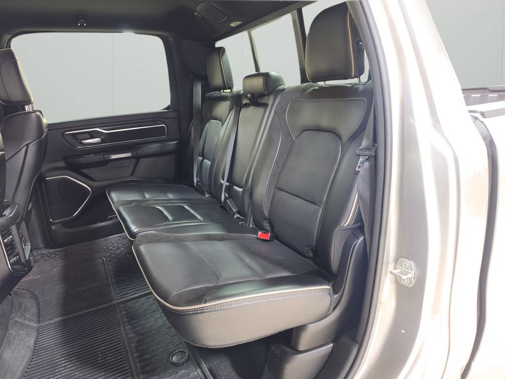 Used 2024 RAM 1500 Laramie AWD/4WD image 17