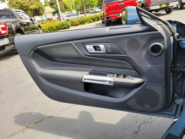 Used 2025 Ford Mustang Convertible RWD image 21