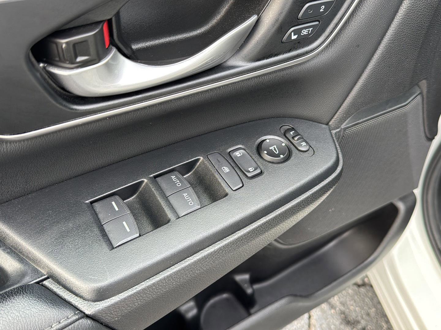 Used 2022 Honda CR-V EX-L image 29