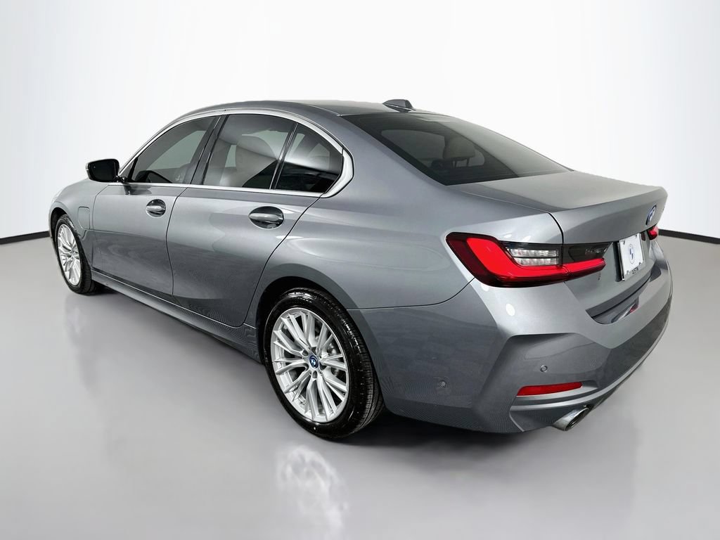 Certified 2024 BMW 330e w/ Premium Package RWD image 7