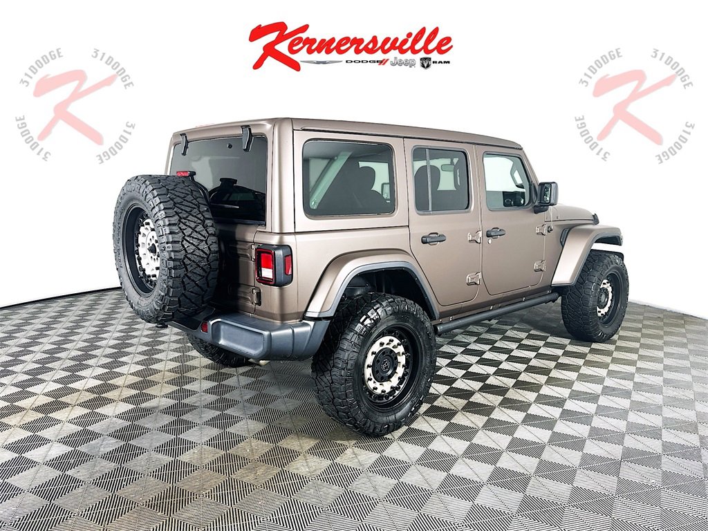 Used 2018 Jeep Wrangler Unlimited Sahara image 7