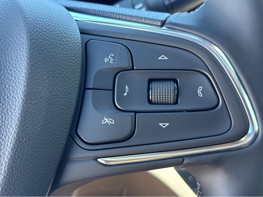 New 2026 Buick Envista Sport Touring FWD image 17