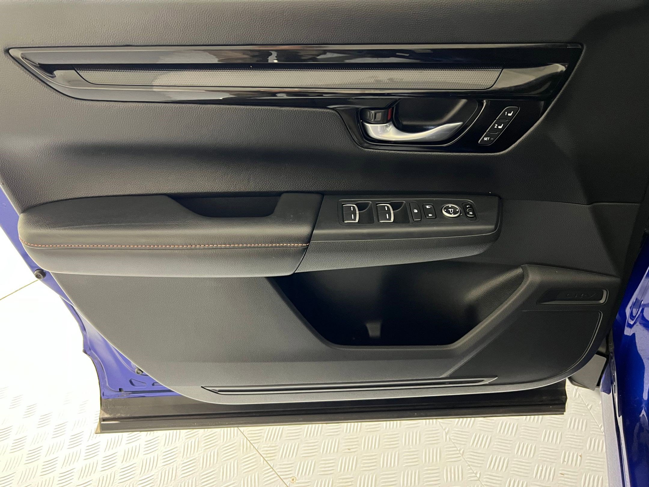 Used 2023 Honda CR-V Sport Touring image 12