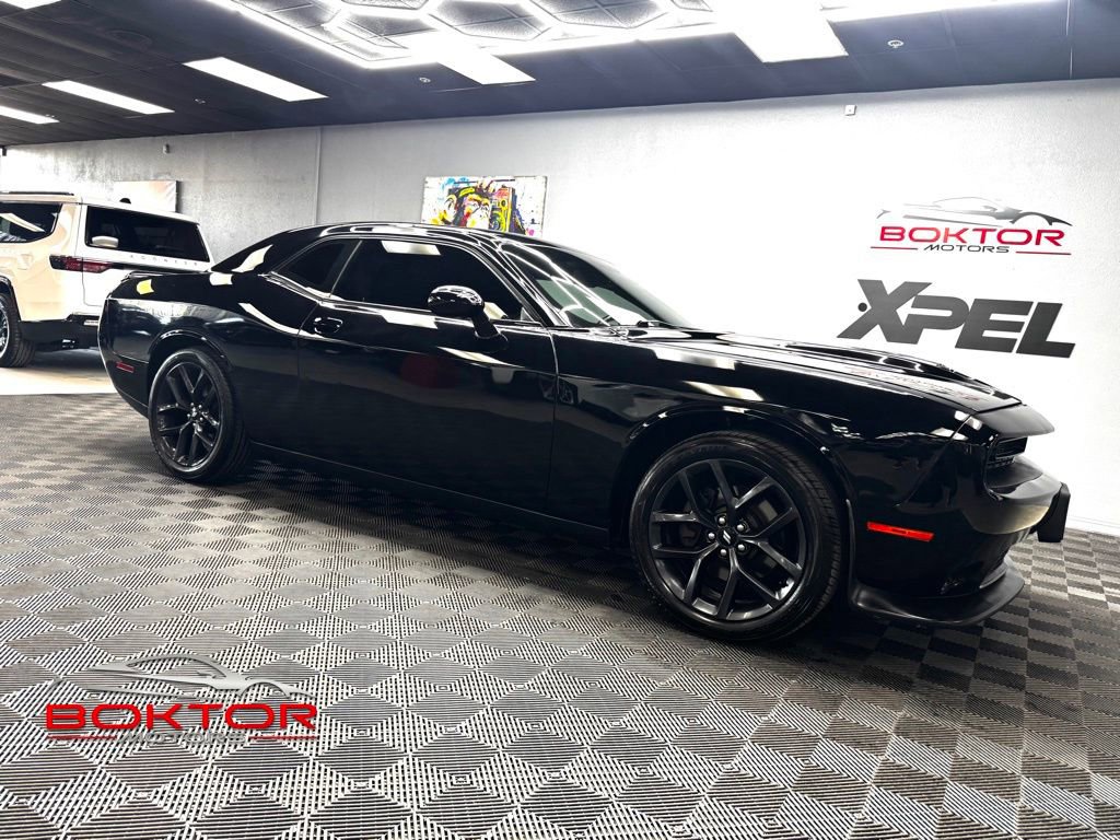 Used 2019 Dodge Challenger GT w/ Blacktop Package RWD image 1