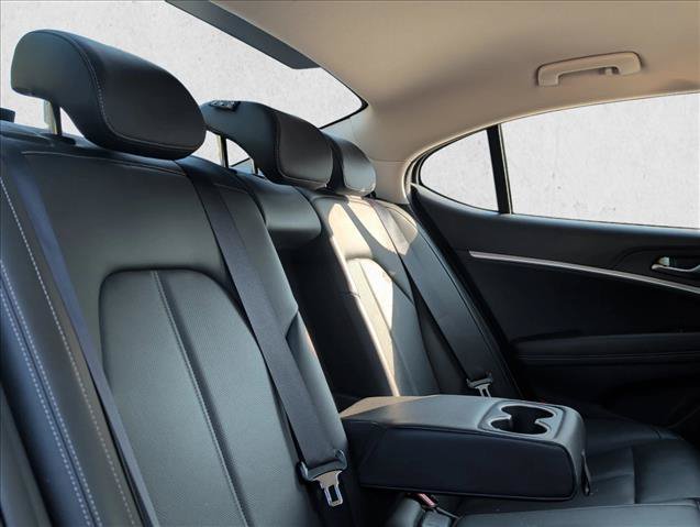 Used 2025 Genesis G70 2.5T RWD image 29
