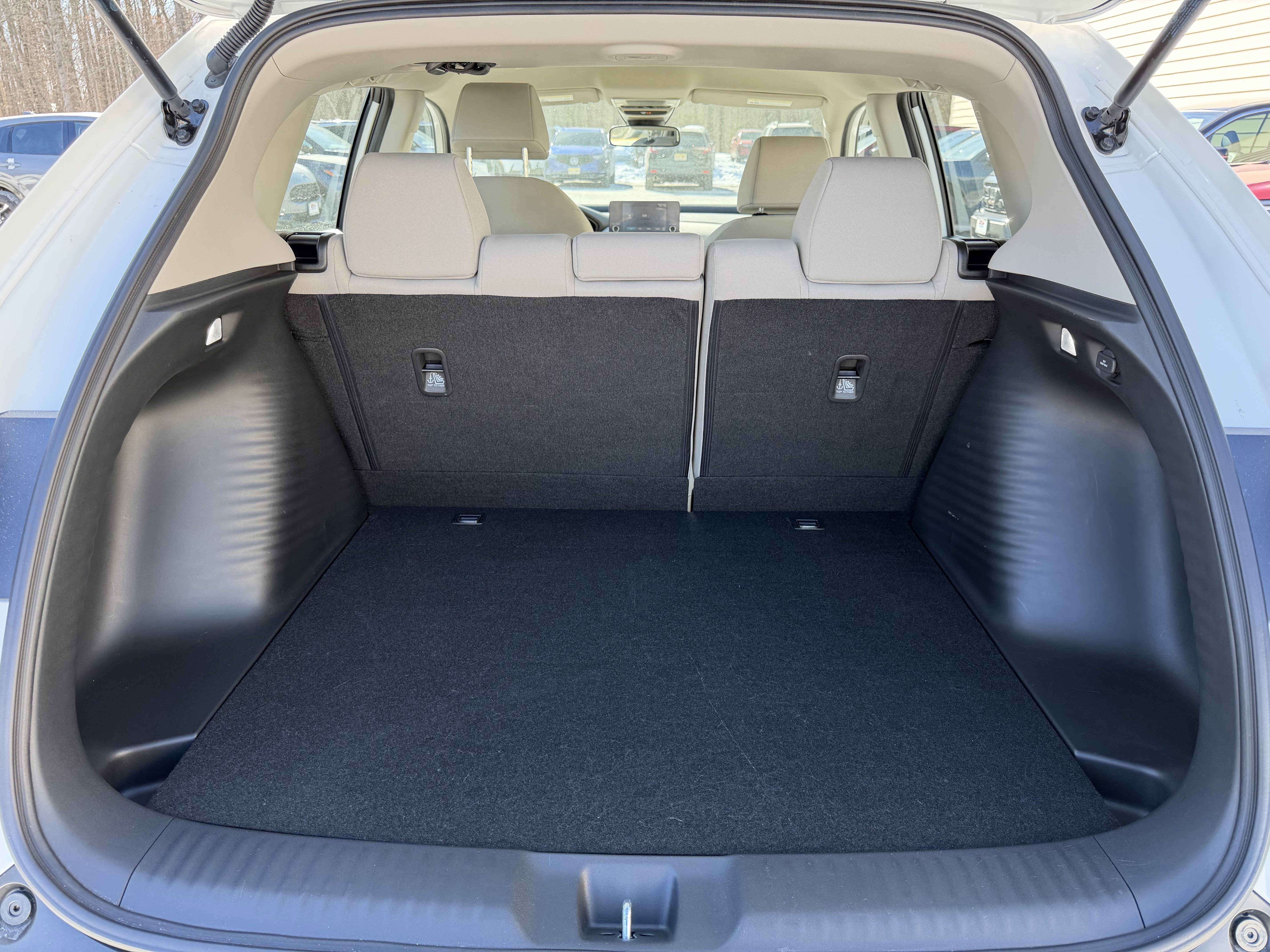 Used 2025 Honda HR-V LX image 28