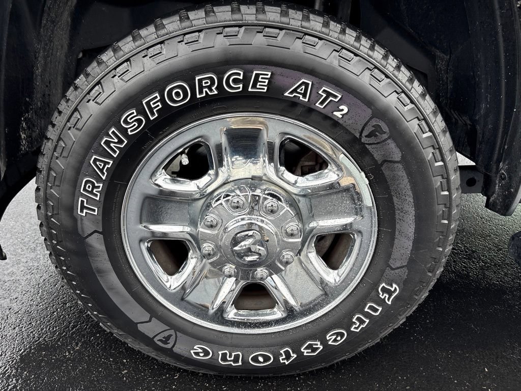 Used 2024 RAM 2500 Tradesman w/ Chrome Appearance Group AWD/4WD image 13