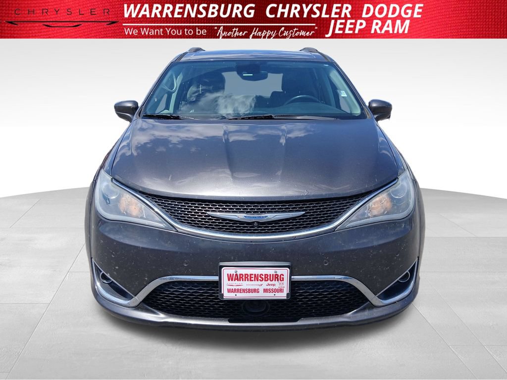 Used 2018 Chrysler Pacifica Touring-L w/ Advanced Safetytec Group FWD image 3
